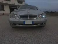 Usata Mercedes C220 Elegance 143 CV (105 kW) 2001 Grigio Berlina
