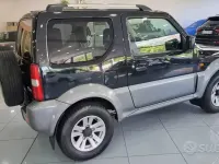 Usata Suzuki Jimny 84 CV (61 kW) 2012 Nero SUV