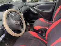 Usata Toyota Yaris 75 CV (55 kW) 2004 Berlina