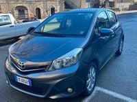 Usata Toyota Yaris Lounge 99 CV (72 kW) 2012 Utilitaria