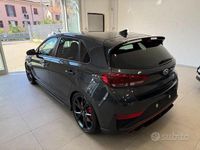 Usata Hyundai i30 N Performance 280 CV (205 kW) 2024 Grigio scuro Berlina
