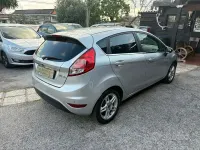 Usata Ford Fiesta Titanium 75 CV (55 kW) 2014 Grigio Utilitaria