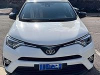 Usata Toyota RAV4 Hybrid Style 155 CV (114 kW) 2018 SUV