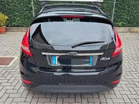 Usata Ford Fiesta 60 CV (44 kW) 2011 Nero Utilitaria