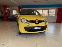 Usata Renault Twingo SE 70 CV (51 kW) 2017 Giallo Utilitaria