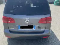 Usata VW Touran 105 CV (77 kW) 2015 Grigio Monovolume