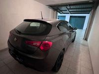 Usata Alfa Romeo Giulietta Distinctive 120 CV (88 kW) 2015 Grigio Berlina