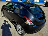Usata Lancia Ypsilon Silver 95 CV (69 kW) 2016 Nero Utilitaria