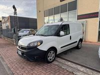 Usata Fiat Doblò 105 CV (77 kW) 2019 Bianco Monovolume