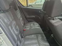 Usata Opel Agila Enjoy 94 CV (69 kW) 2011 Utilitaria