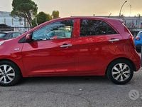 Usata Kia Picanto 70 CV (51 kW) 2016 Rosso Utilitaria