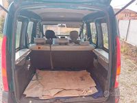 Usado Renault Kangoo Expression 65 CV (47 kW) 2004 Verde Monovolumen