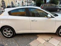 Usata Alfa Romeo Giulietta 120 CV (88 kW) 2019 Bianco Utilitaria