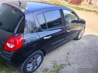 Usata Renault Clio II LE 75 CV (55 kW) 2009 Nero Berlina