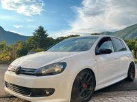 Usata VW Golf VI 140 CV (102 kW) 2011 Bianco Utilitaria