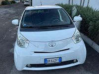 Usata Toyota iQ 68 CV (50 kW) 2009 Bianco Utilitaria