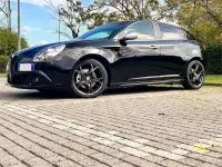 Usata Alfa Romeo Giulietta Quadrifoglio 140 CV (102 kW) 2011 Nero Utilitaria