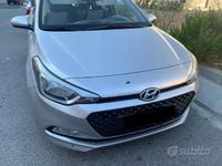 Usata Hyundai i20 75 CV (55 kW) 2015 Grigio Berlina