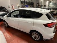 Begagnad Ford C-MAX Titanium 120 HK (88 kW) 2016 Vit Minibuss