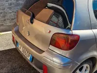 Usata Toyota Yaris 105 CV (77 kW) 2025 Marrone Utilitaria