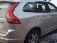 Usata Volvo XC60 Kinetic 181 CV (133 kW) 2014 Argento SUV