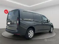 Usata VW Caddy Business 102 CV (75 kW) 2022 Grigio Monovolume