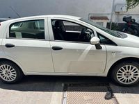 Usata Fiat Grande Punto 75 CV (55 kW) 2014 Bianco Utilitaria