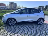 Usata Renault Scénic 120 CV (88 kW) 2019 Grigio Monovolume