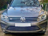 Usata VW Touareg 240 CV (176 kW) 2015 Grigio SUV