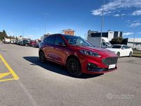 Usata Ford Kuga ST-Line X 190 CV (139 kW) 2023 Rosso SUV