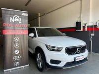 Usata Volvo XC40 Momentum 129 CV (94 kW) 2021 Bianco SUV