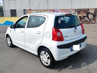 Usata Nissan Pixo 68 CV (50 kW) 2009 Bianco Utilitaria