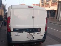 Usata Fiat Doblò 120 CV (88 kW) 2016 Bianco Monovolume