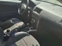 Usata Opel Astra Cosmo 105 CV (77 kW) 2005 Argento Berlina