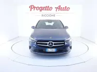 Usata Mercedes B180 Business 116 CV (85 kW) 2022 Blu denim metallizzato Utilitaria