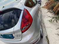 Usata Ford Fiesta 95 CV (69 kW) 2010 Grigio Utilitaria