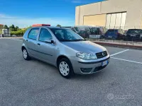 Usata Fiat Punto Dynamic 60 CV (44 kW) 2005 Grigio Utilitaria