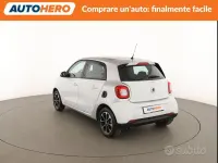 Usata Smart ForFour Passion 71 CV (52 kW) 2015 Bianco Utilitaria