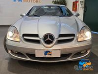 Usata Mercedes SLK200 163 CV (119 kW) 2005 Grigio Cabrio