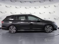 Usata VW Golf VIII R-line 150 CV (110 kW) 2025 Nero Station wagon