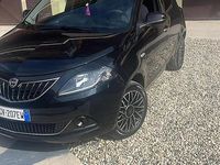 Usata Lancia Ypsilon 70 CV (51 kW) 2024 Nero Utilitaria