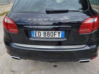 Usata Porsche Cayenne 239 CV (175 kW) 2010 Grigio SUV