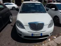 Usata Lancia Ypsilon 75 CV (55 kW) 2011 Bianco Utilitaria