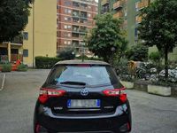 Usata Toyota Yaris Hybrid Active 75 CV (55 kW) 2018 Berlina