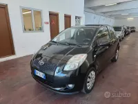 Begagnad Toyota Yaris Sol 87 HK (63 kW) 2008 Svart Halvkombi