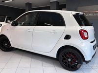 Usata Smart ForFour Passion 90 CV (66 kW) 2015 Bianco Utilitaria