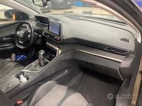 Usata Peugeot 5008 150 CV (110 kW) 2017 Verde Monovolume