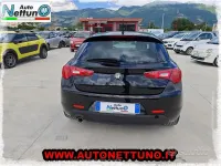 Usata Alfa Romeo Giulietta Quadrifoglio 105 CV (77 kW) 2012 Nero Utilitaria