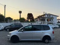 Usata VW Touran Comfortline 105 CV (77 kW) 2010 Grigio Monovolume