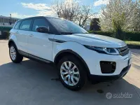 Usata Land Rover Range Rover evoque 150 CV (110 kW) 2019 Bianco tetto nero SUV